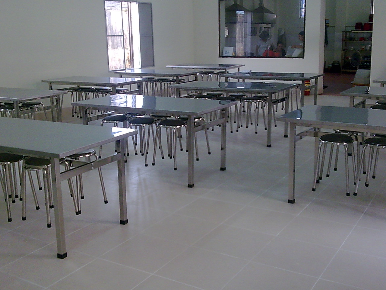 Bàn inox có móc treo ghế - BG10 Bàn inox có móc treo ghế - BG10